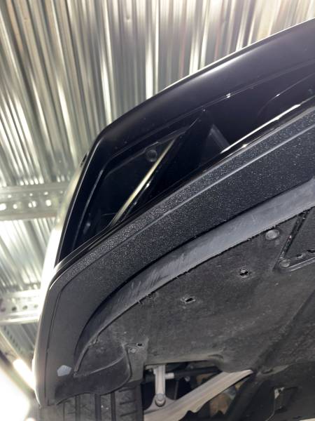 Protection Lamborghini à Lyon : KapitalCar'e pose skid plates sur Huracán Performante pour éviter réparations coûteuses et rayures.