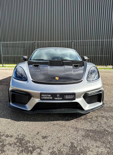 Protéger sa Porsche 718 Spyder à Lyon grâce à un film de protection transparent à Lyon