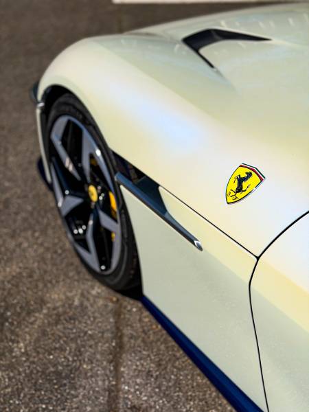 Spécialiste du film de protection transparent à Lyon, KapitalCar'e protège votre Ferrari 12Cilindri avec précision. Film ultra-résistant, auto-cicatrisant, résistant aux UV — invisible et redoutablement efficace. Confiez votre exception à nos techniciens 