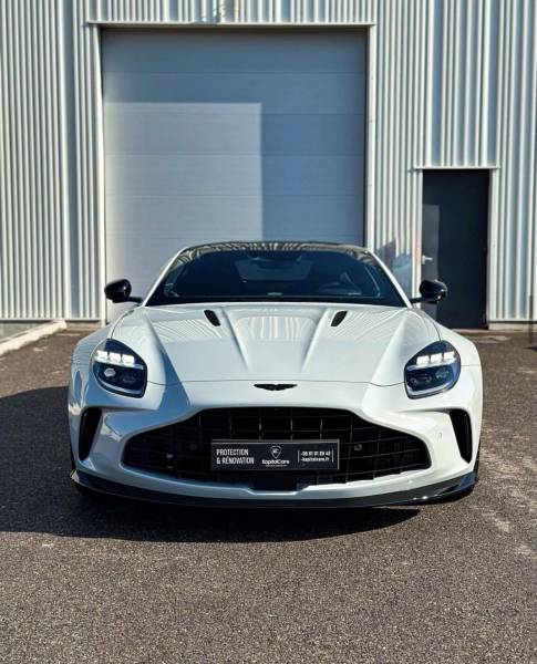 Protéger votre Aston Martin contre les rayures, impacts de gravillons et agressions extérieures grâce à un PPF