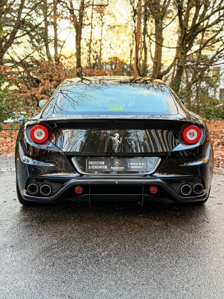 Redonner à vos cuirs l'éclat neuf de vos cuirs Ferrari à Lyon