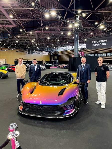 KapitalCar'e en partenariat avec le Gauduel Sport Ferrari lors du Salon de l'Auto 2025