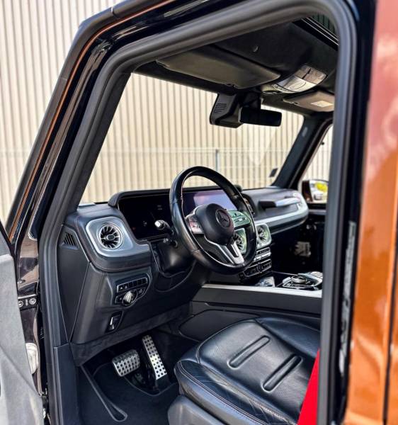 Redonnez élégance et éclat à votre véhicule avec un spécialiste reconnu du detailing Mercedes-Benz à Bron. Contactez nos experts.