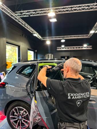 Notre zone d'activité pour ce service Entreprise à Saint-Etienne 42 dans la Loire proposant le remplacement de pare-brise d’origine constructeur sur tous types de véhicules Audi, Maserati ou Ferrari