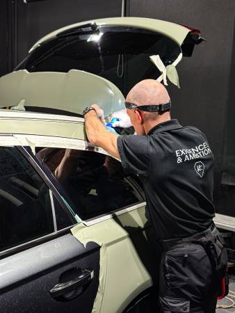 Notre zone d'activité pour ce service Garage spécialisé dans le detailing de voitures prestigieuses à Grenoble 38 en Isère avec rénovation carrosserie et traitement anti-rayures
